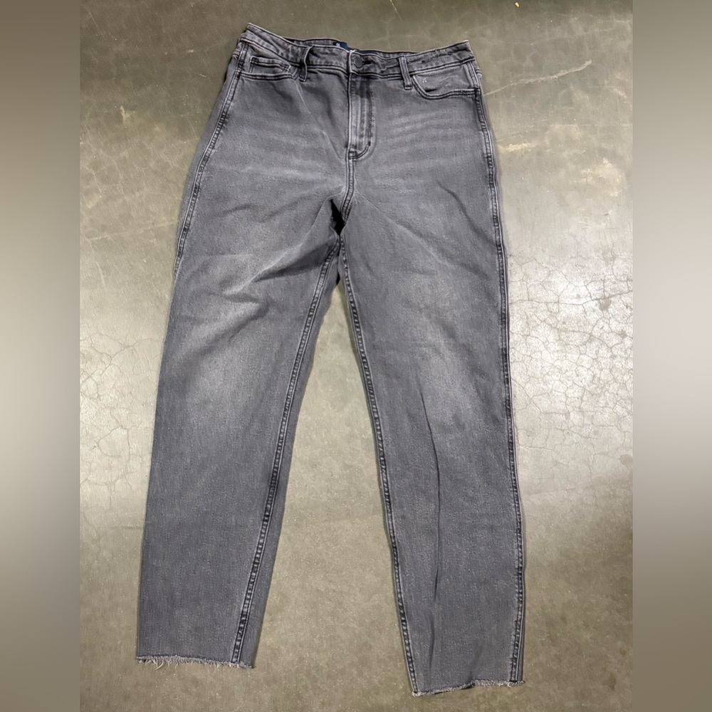Hollister Ultra High Rise Mom Jeans Raw Hem Size 29 Waist
